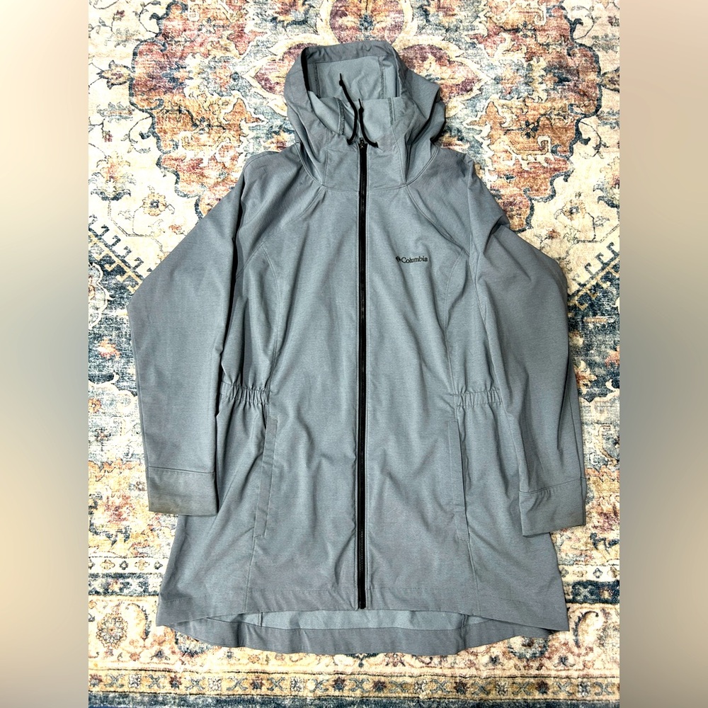 Columbia women’s raincoat size XL